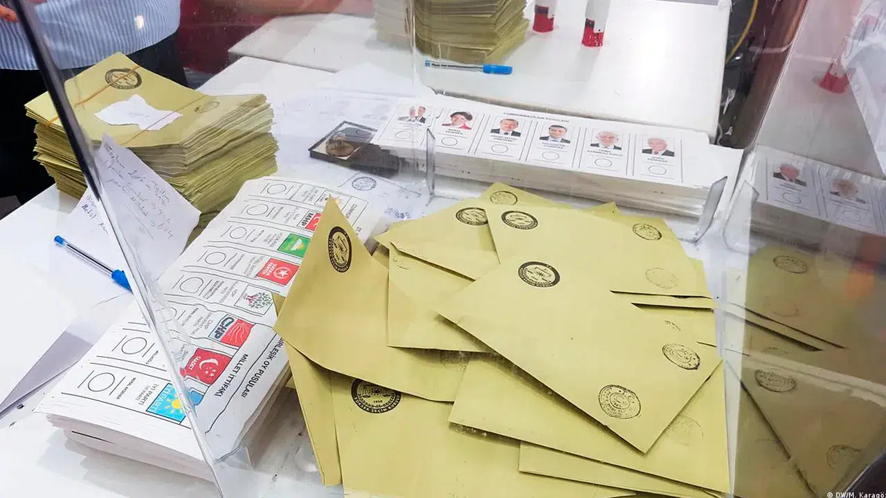 CHP'den dev saha seferberliği: 192 bin sandık görevlisi hedefleniyor