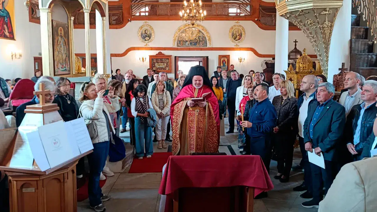 Edirne'deki Bulgar kiliselerinde ayin krizi: İbadet dili tartışması kapıları kapattırdı