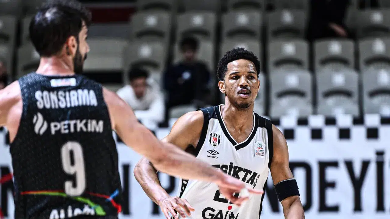 Beşiktaş GAİN, Aliağa Petkimspor’u farklı geçti