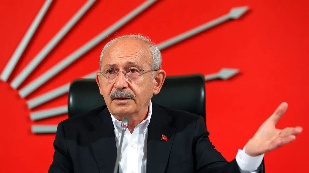 CHP genel merkezinde yetki savaşı: Kılıçdaroğlu 15 yıllık YSK temsilcisi Yakupoğlu'nu görevden aldı