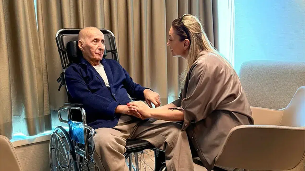 Dilek İmamoğlu’ndan Hikmet Çetin’e hastanede ziyaret: “Geçmiş olsun dileklerimi ilettim”
