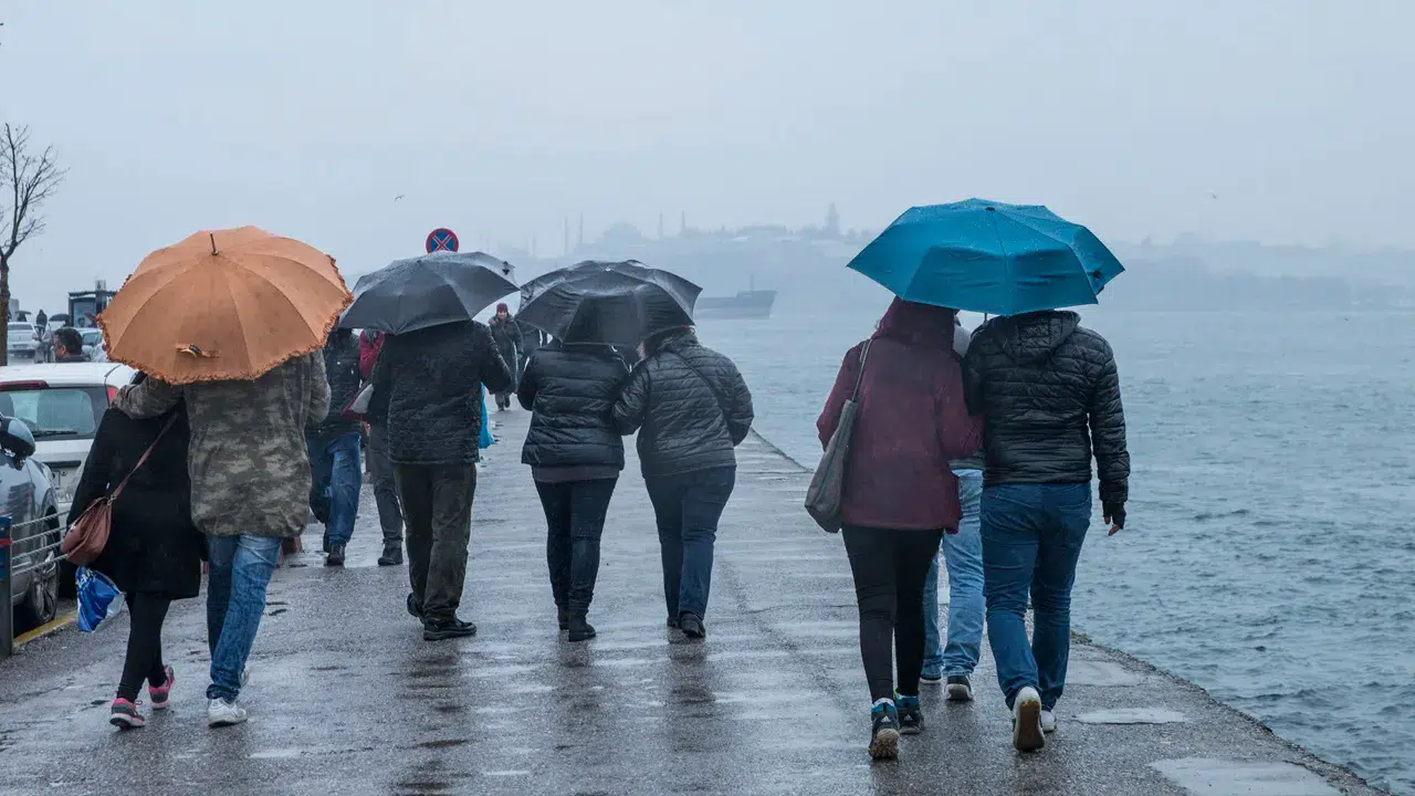 Bugün hava nasıl olacak? Meteoroloji il il uyardı: Sağanak yağış ve kuvvetli rüzgar uyarısı