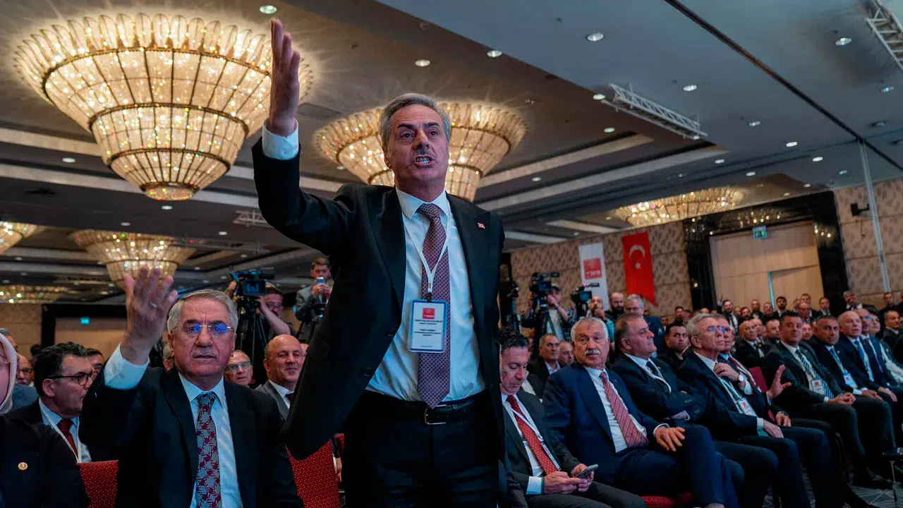 Türkiye Belediyeler Birliği Genel Kurulu'nda olaylı gün: İmamoğlu'nun mektubu tansiyonu yükseltti