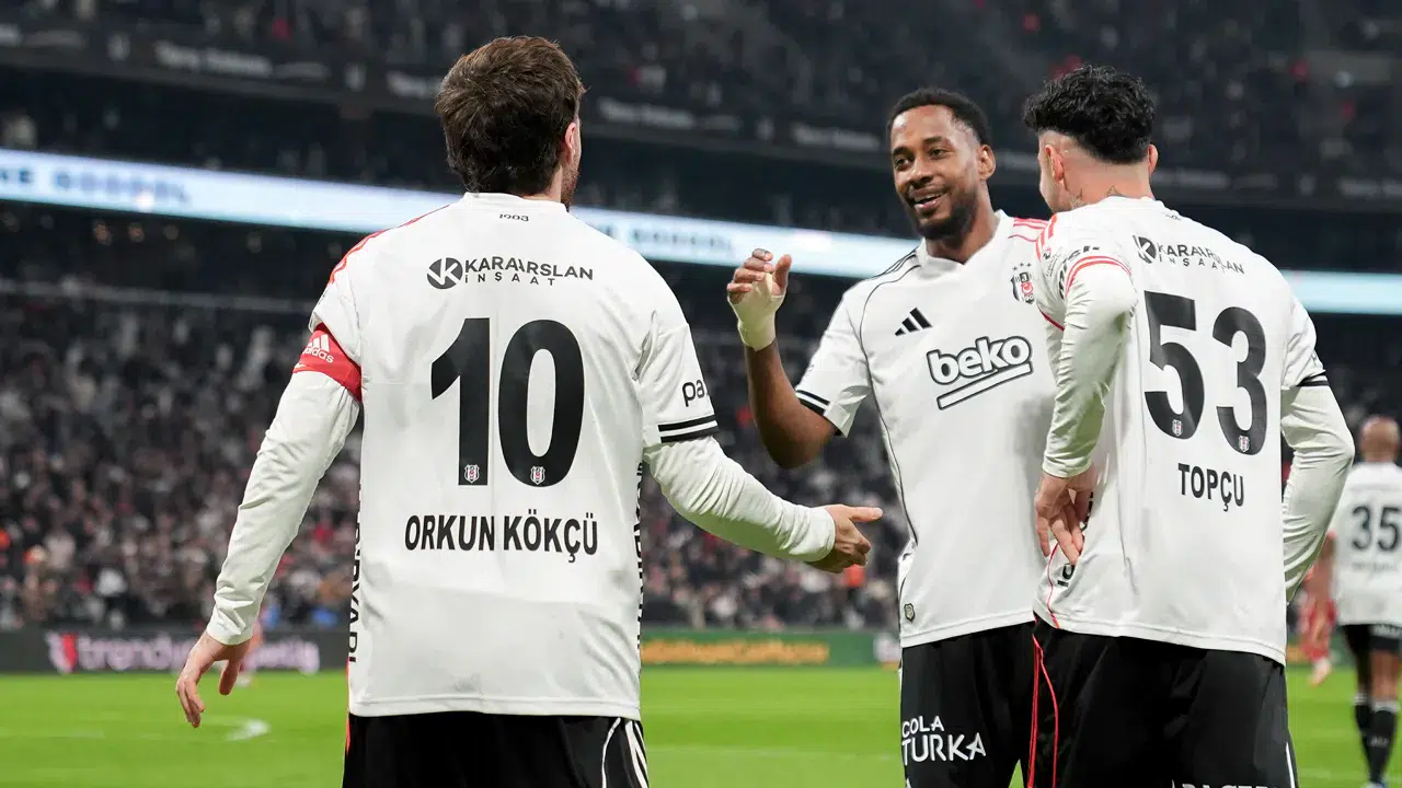 Süper Lig'de sezonun son derbisi: Beşiktaş ve Trabzonspor kapanışı yapıyor