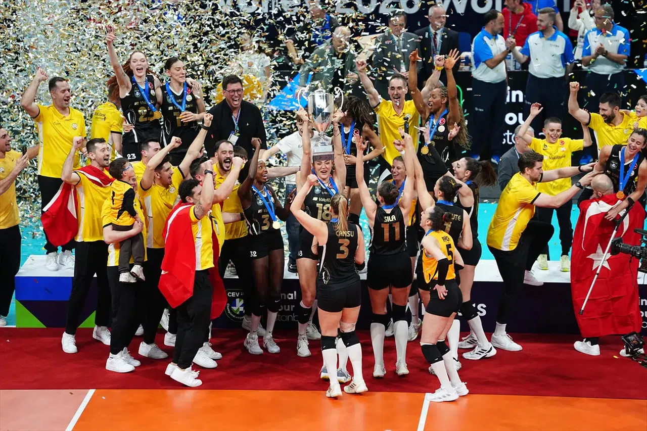 VakıfBank, CEV Şampiyonlar Ligi’nde 7. kez Avrupa şampiyonu oldu