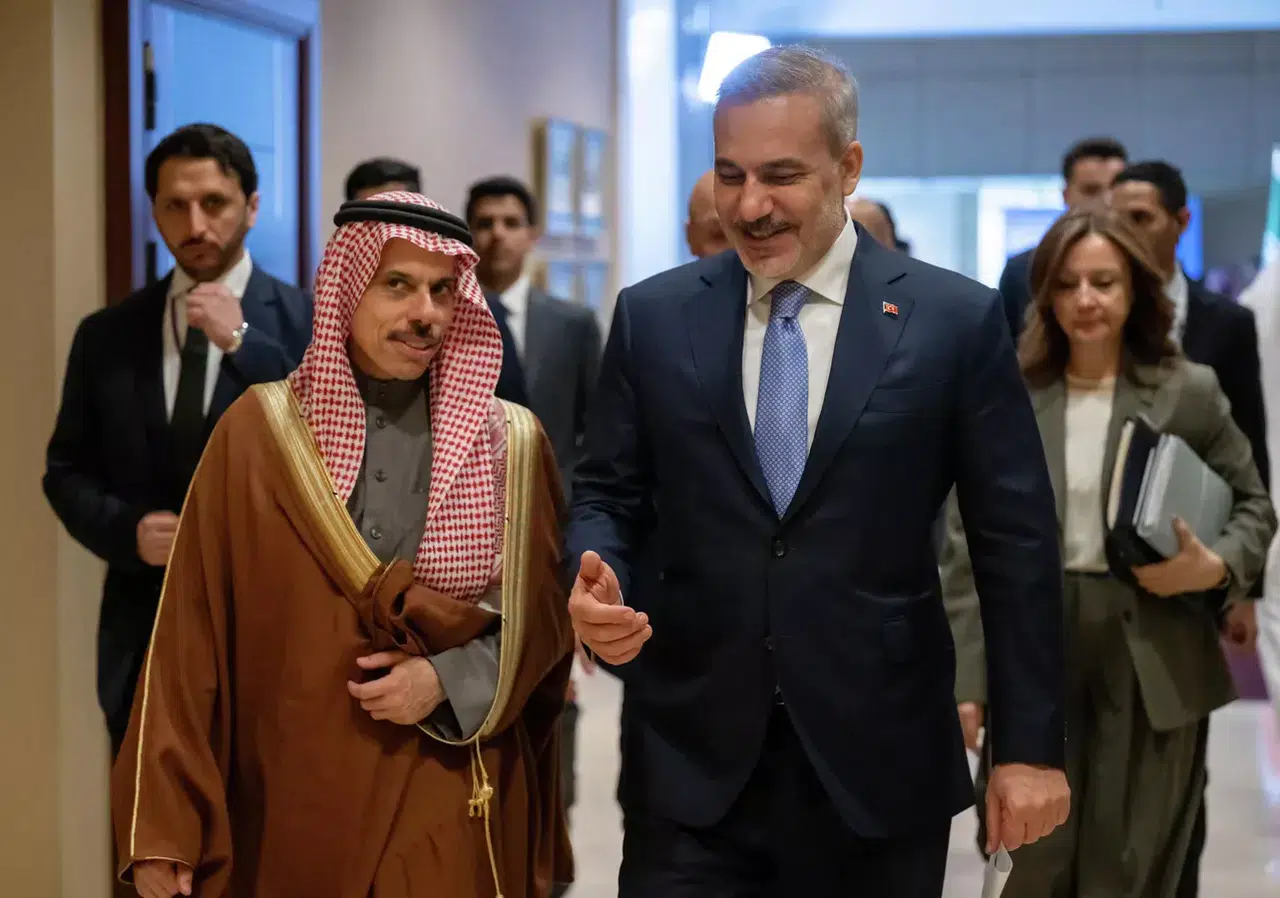 Türkiye ile Suudi Arabistan arasında vize muafiyeti anlaşması imzalandı