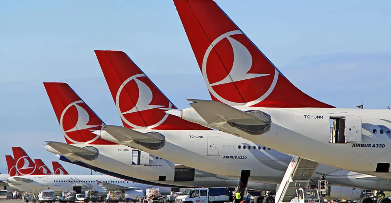 THY’nin İstanbul-Katmandu uçağı tahliye edildi: İniş takımlarında duman görüldü