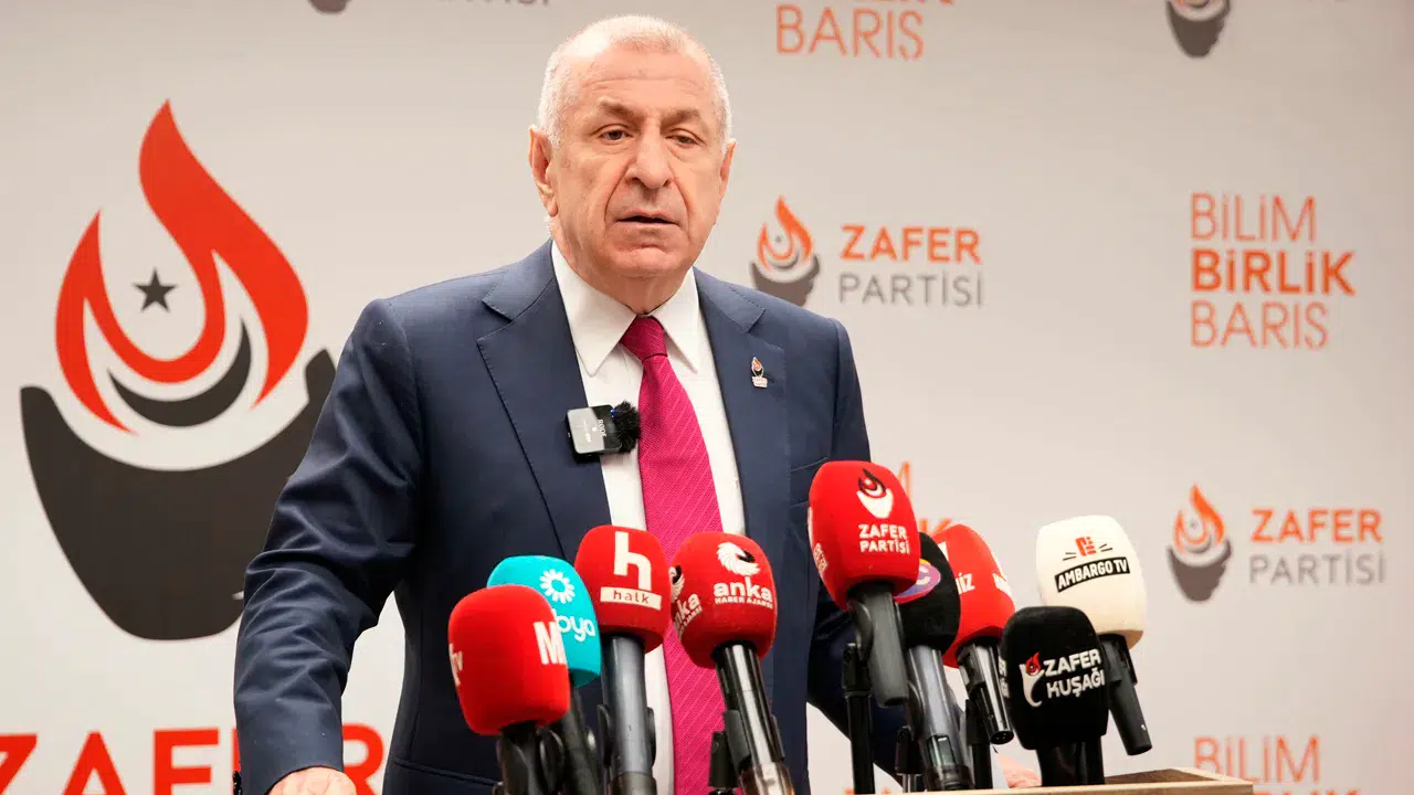Ümit Özdağ'dan Bilgi Üniversitesi'nin kapatılmasına sert tepki