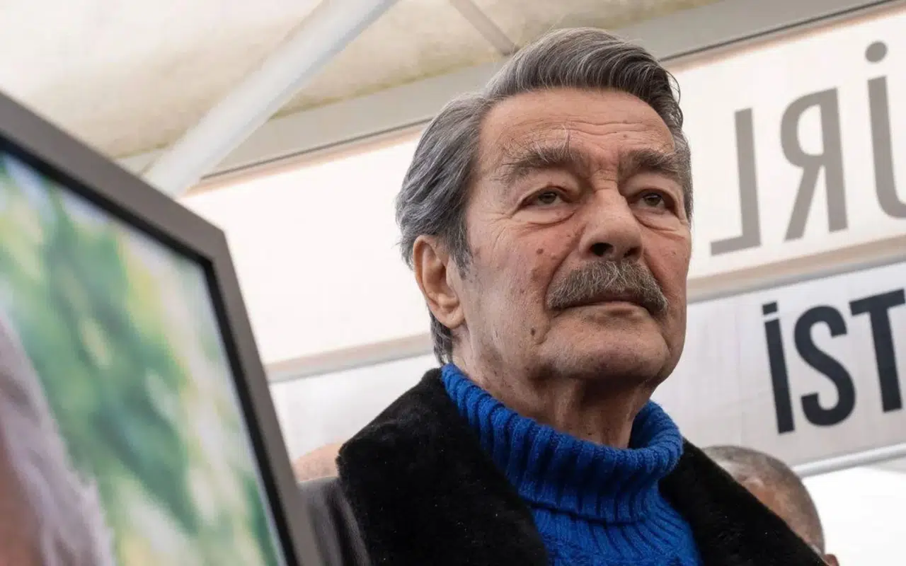 Kadir İnanır entübe edildi
