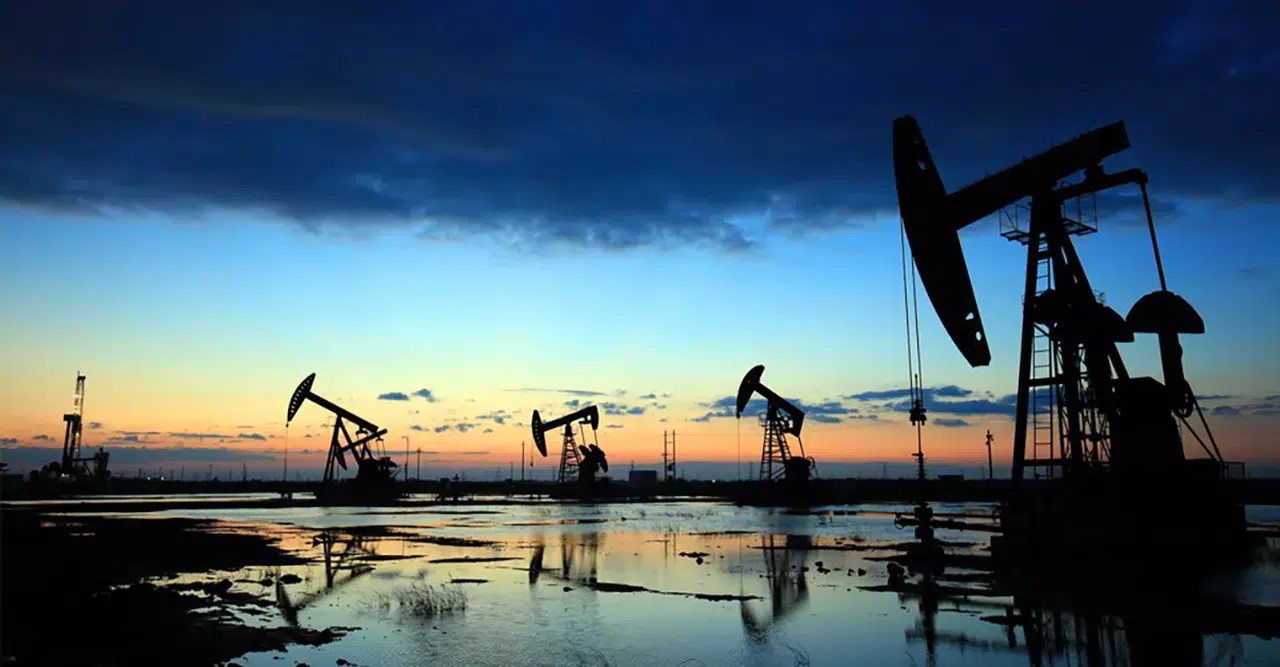 Brent petrol 106,51 dolara geriledi