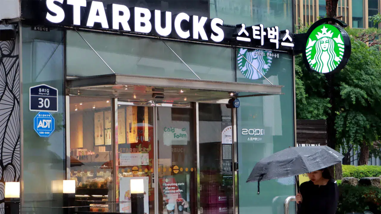 Starbucks Güney Kore’de şok karar: Tüm şubeler geçici olarak kapatıldı