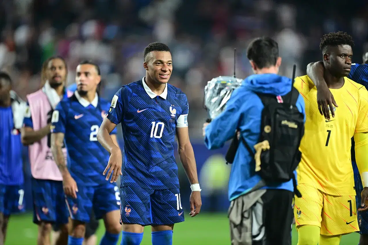 Irak’ı 3-0 yenen Fransa son 32 turunu garantiledi