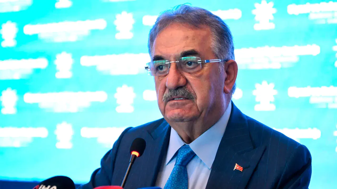 AK Partili Hayati Yazıcı net konuştu: Yeni anayasa referandumla yapılacak