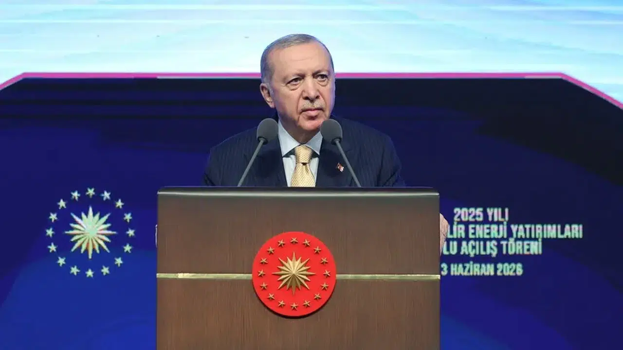 Erdoğan’dan CHP’deki krize ilişkin açıklama: “Ana muhalefetin tek derdi koltuk kavgası”