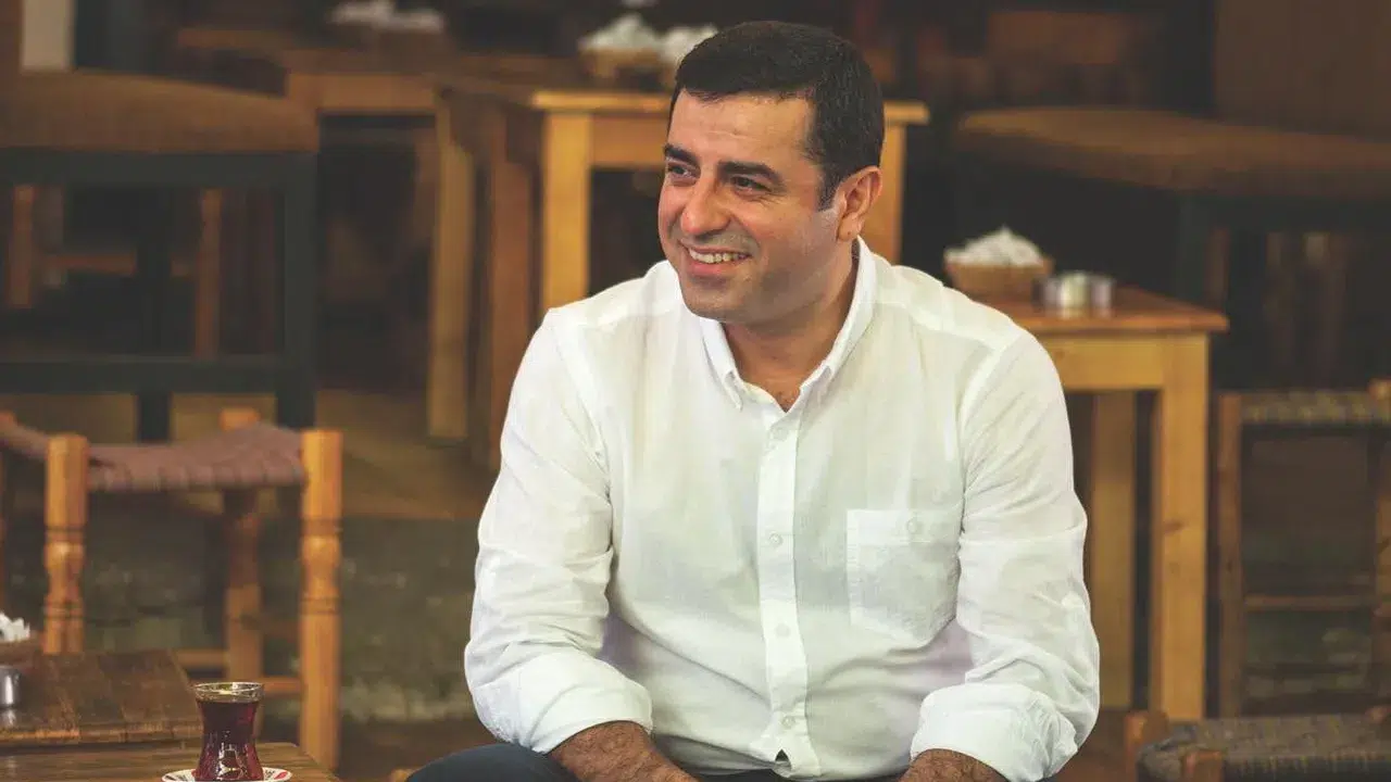 Selahattin Demirtaş’tan “somut adım” çağrısı: “Yeni bir siyaset zemini kurmanın zamanı geldi”