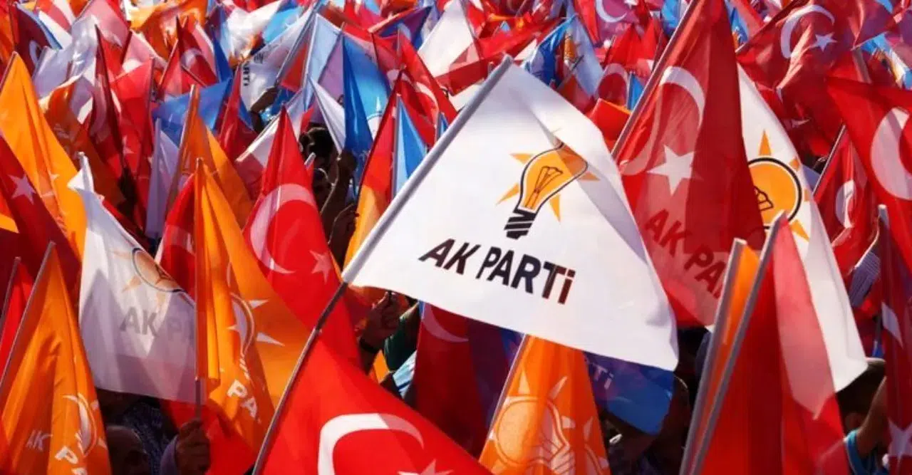 AK Parti’de 4 il başkanlığında görev değişikliği yapıldı