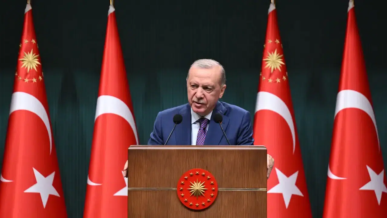 Cumhurbaşkanı Erdoğan: Ana muhalefet içindeki tartışmalar bizi ilgilendirmiyor
