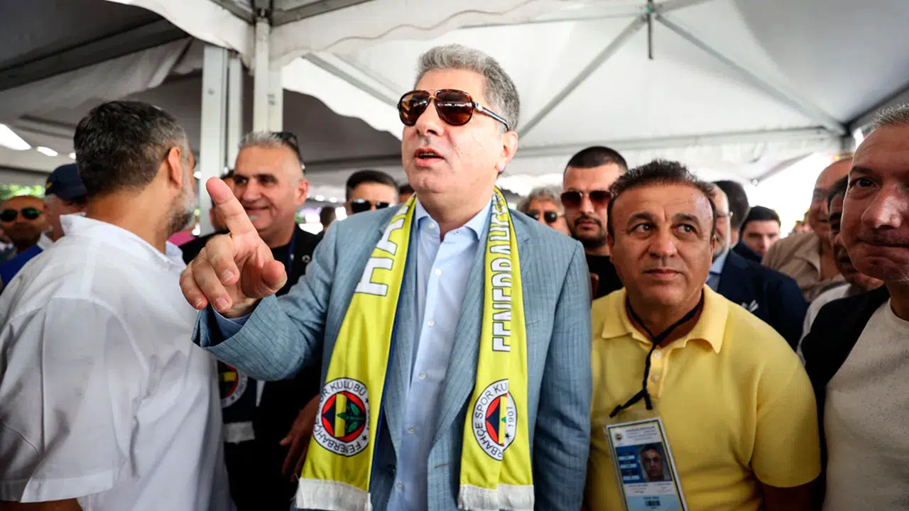 Fenerbahçe başkan adayı Hakan Safi: Hakan Çalhanoğlu son transferimiz, seçimden sonra devamı gelecek