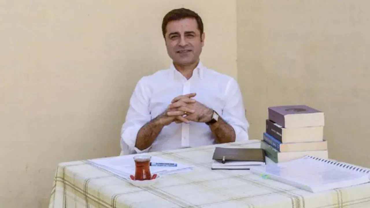 Selahattin Demirtaş’ın son hali eşi Başak Demirtaş tarafından paylaşıldı
