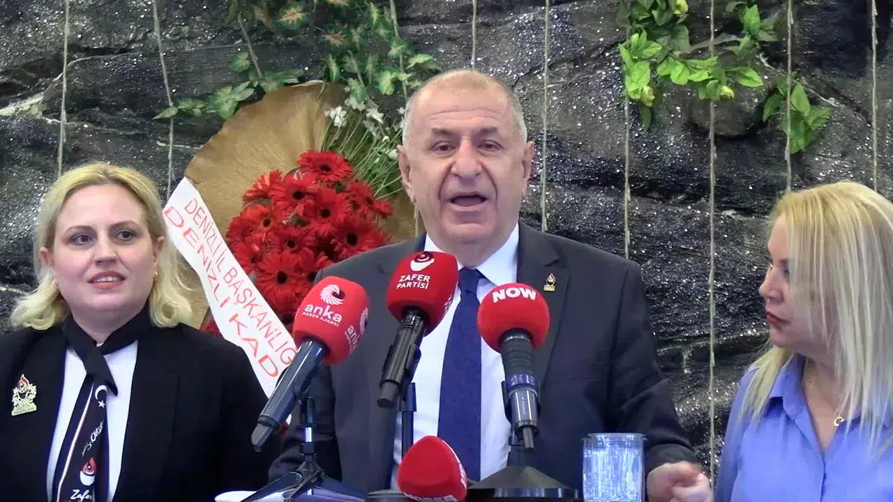 Ümit Özdağ: Halkın yüzde 90'ı yoksullaşıyor, yük kadınların omuzlarında