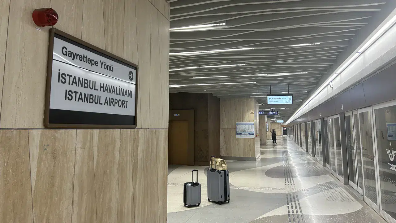 İstanbul Havalimanı Metro Hattı 5 gün kapatılıyor: İETT’den ek sefer planı