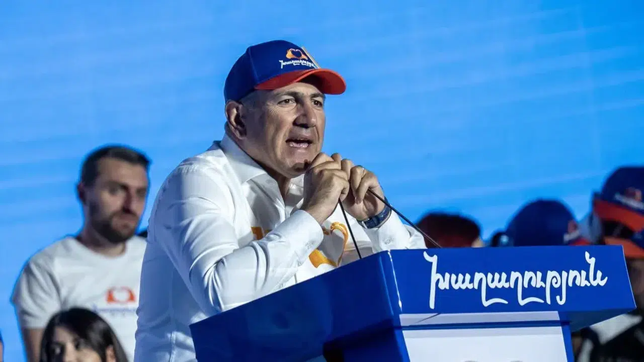 Ermenistan'da Paşinyan seçim zaferini ilan etti