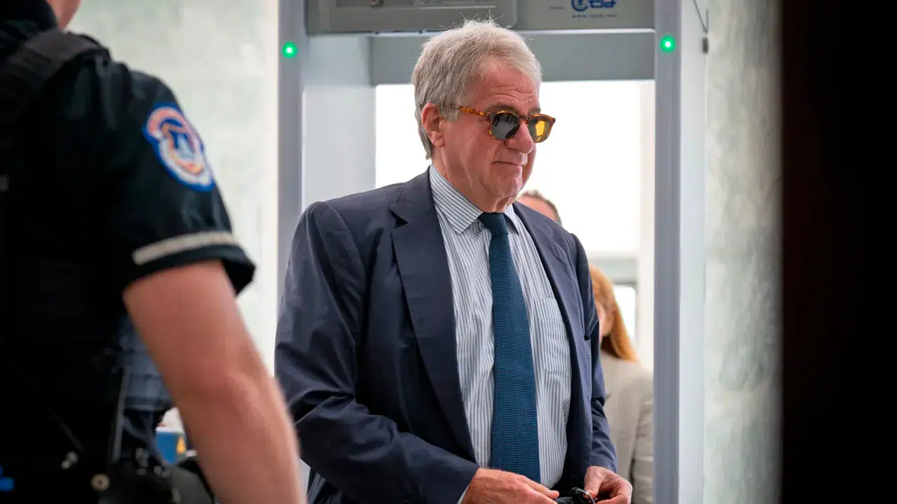 Epstein soruşturmasında kriz: Milyarder iş insanı ifadeyi yarıda bırakıp salonu terk etti