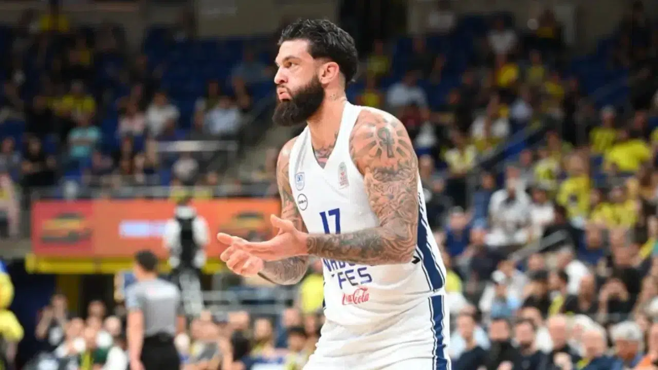 Anadolu Efes’te Vincent Poirier ile yollar ayrıldı