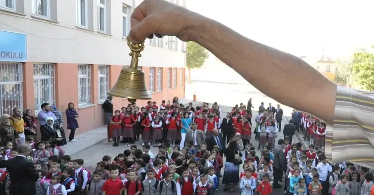 Okullar ne zaman kapanıyor 2026? Karneler hangi gün alınacak, yaz tatiline kaç gün kaldı?