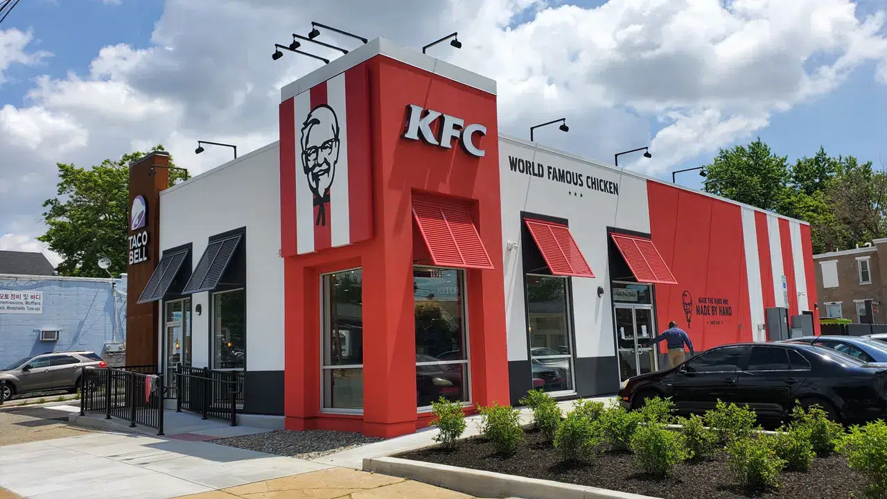 KFC, ABD'de yüzlerce restoranını kapattı