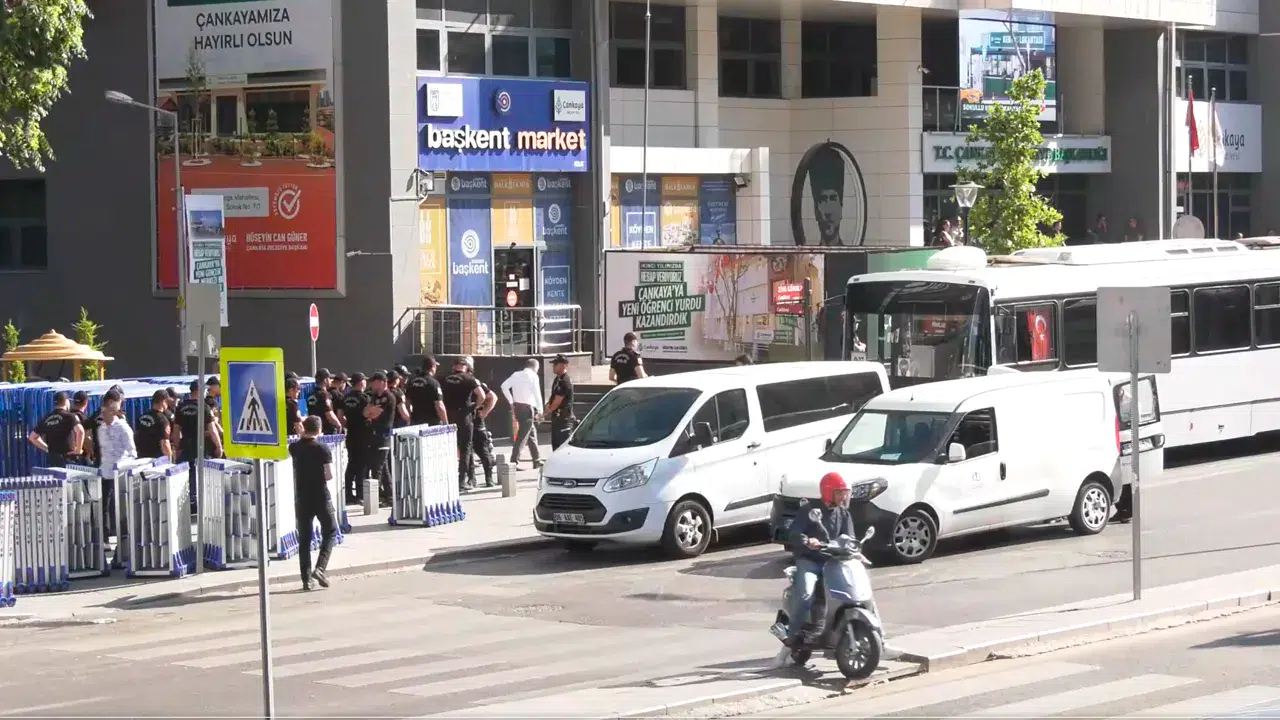 Çankaya Belediyesi'ne polis operasyonu: Çok sayıda isim hakkında gözaltı kararı var