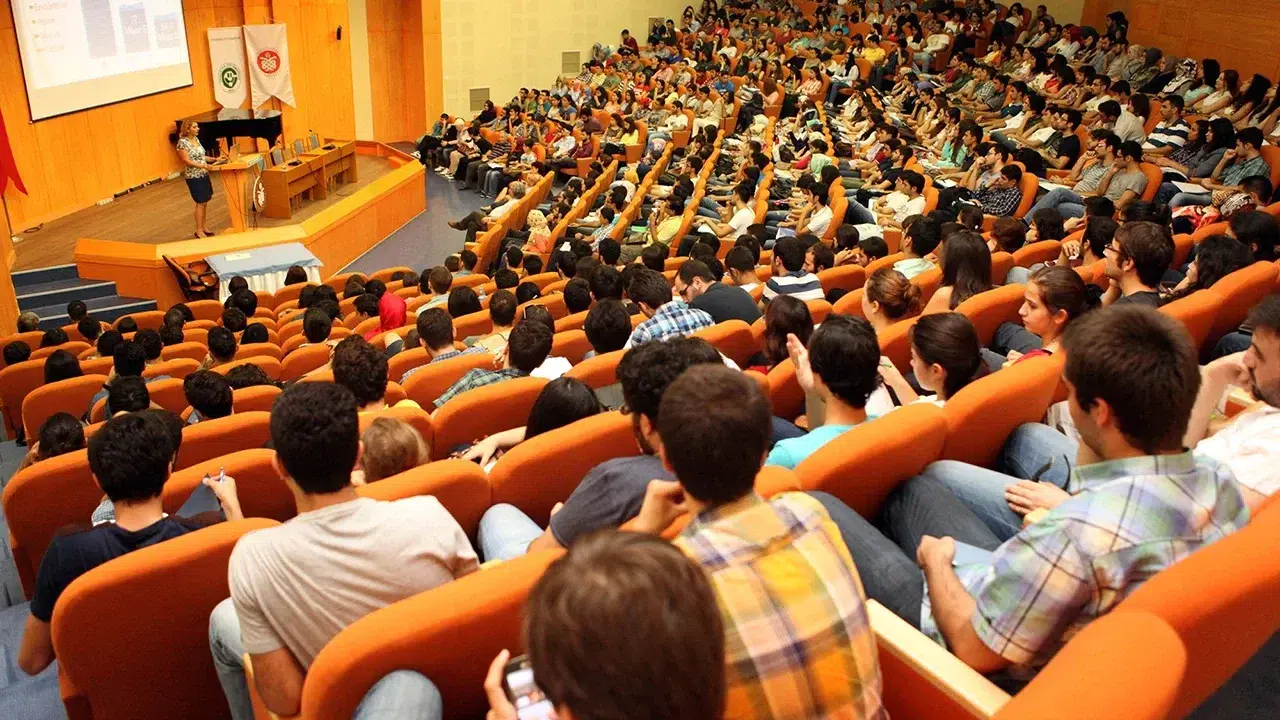 Öğrenci affına ilişkin düzenleme komisyondan geçti
