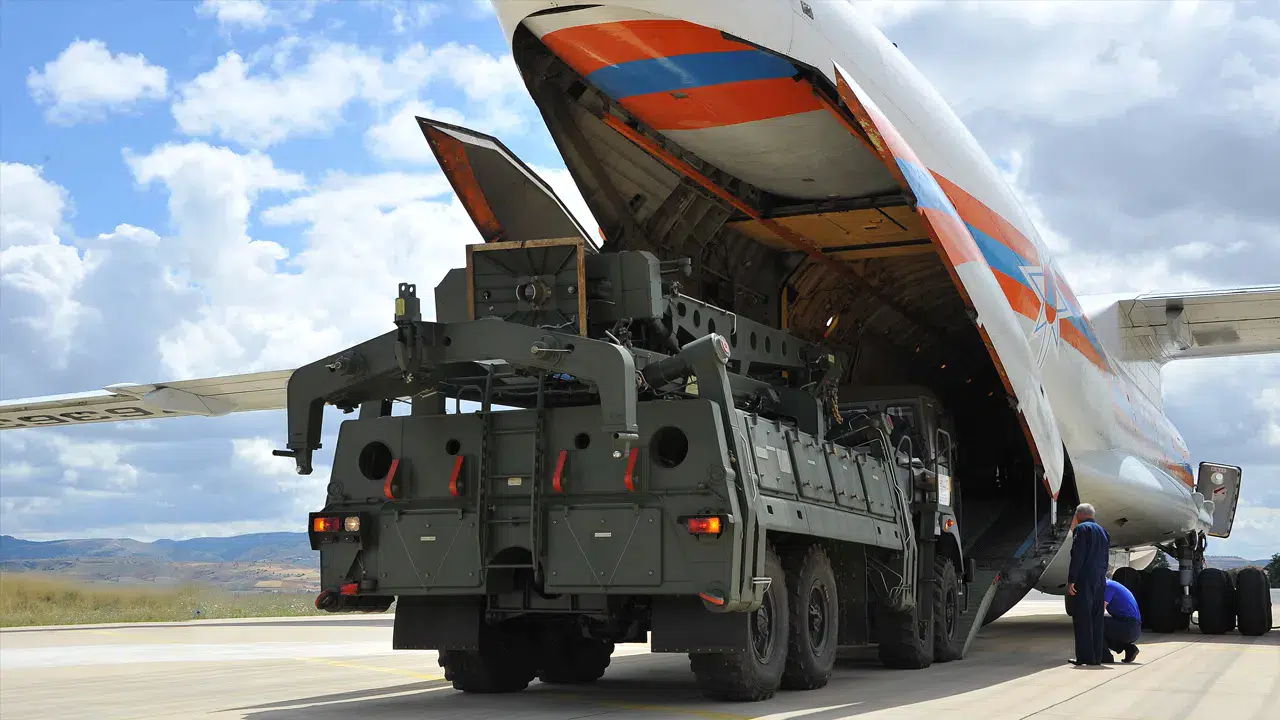 İddia: Türkiye, S-400 hava savunma sistemlerini üçüncü bir ülkeye satıyor
