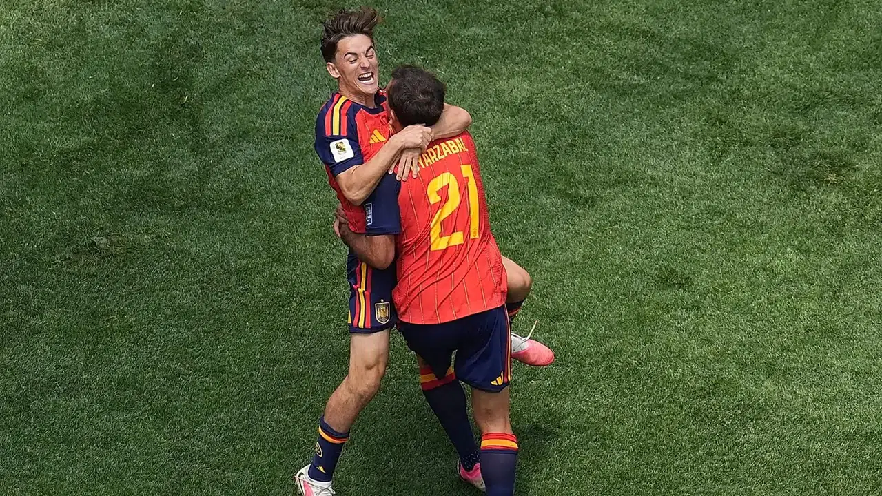 İspanya, Avusturya'yı 3-0 mağlup etti: Oyarzabal yıldızlaştı