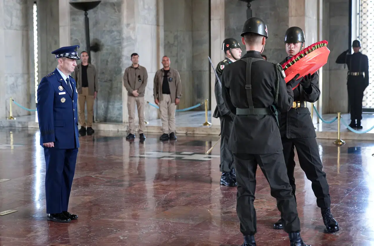 ABD Genelkurmay Başkanı Dan Caine, NATO Zirvesi kapsamında Anıtkabir’i ziyaret etti
