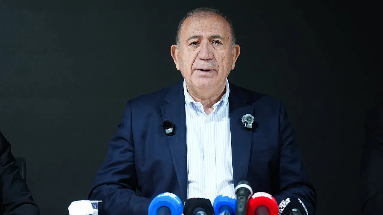CHP İstanbul İl Kongresi davasında yeni karar: Tedbir devam edecek