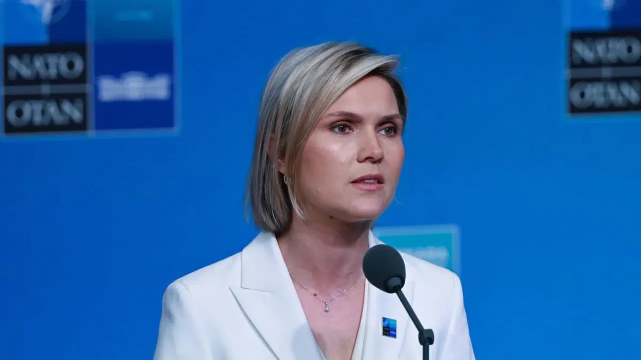 NATO Zirvesi'nin dikkat çeken ismi Kristrún Frostadóttir sosyal medyada yorum yağmuruna tutuldu