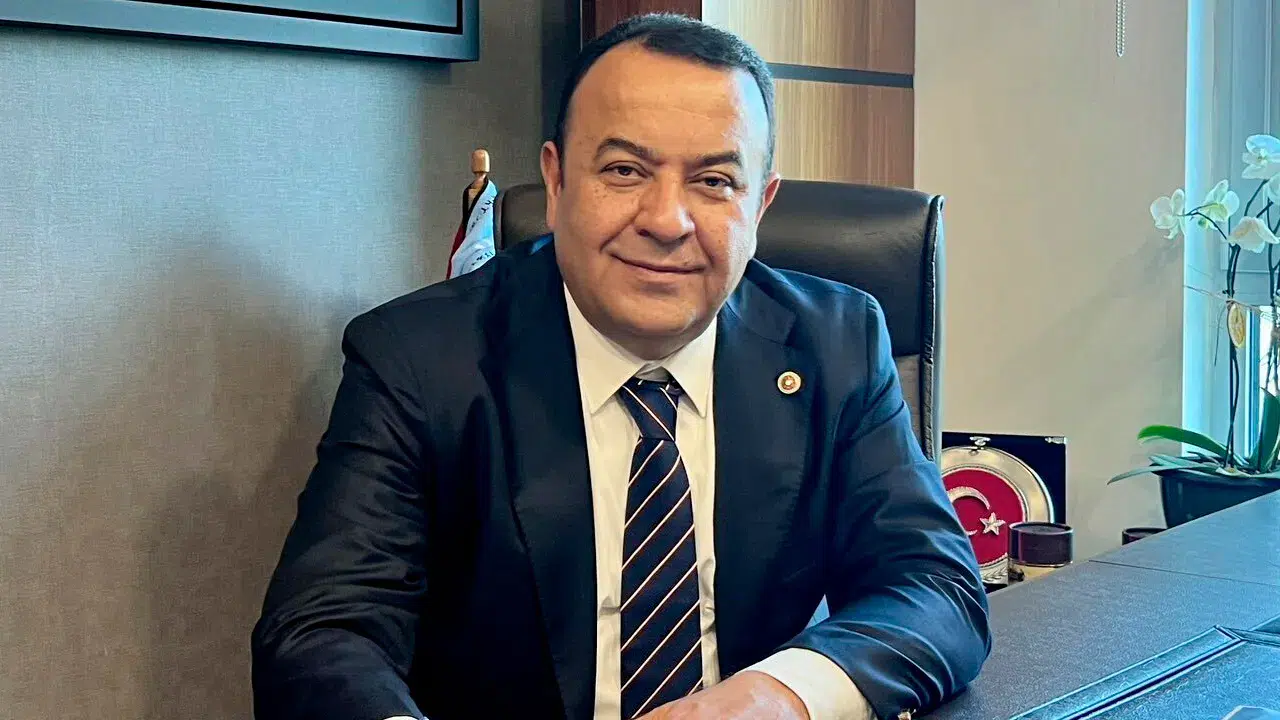 Ankara Milletvekili Adnan Beker CHP’den istifa etti: Yoluma bağımsız olarak devam edeceğim