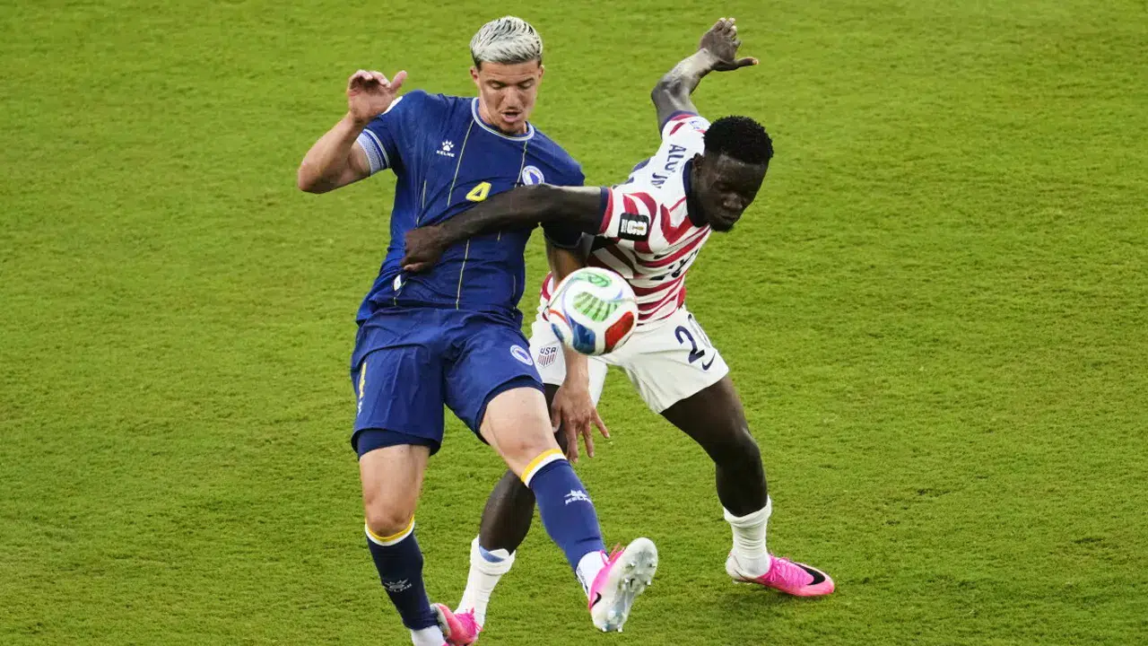 FIFA'dan Balogun kararı: Kırmızı kart cezası ertelendi, Belçika maçında oynayabilecek