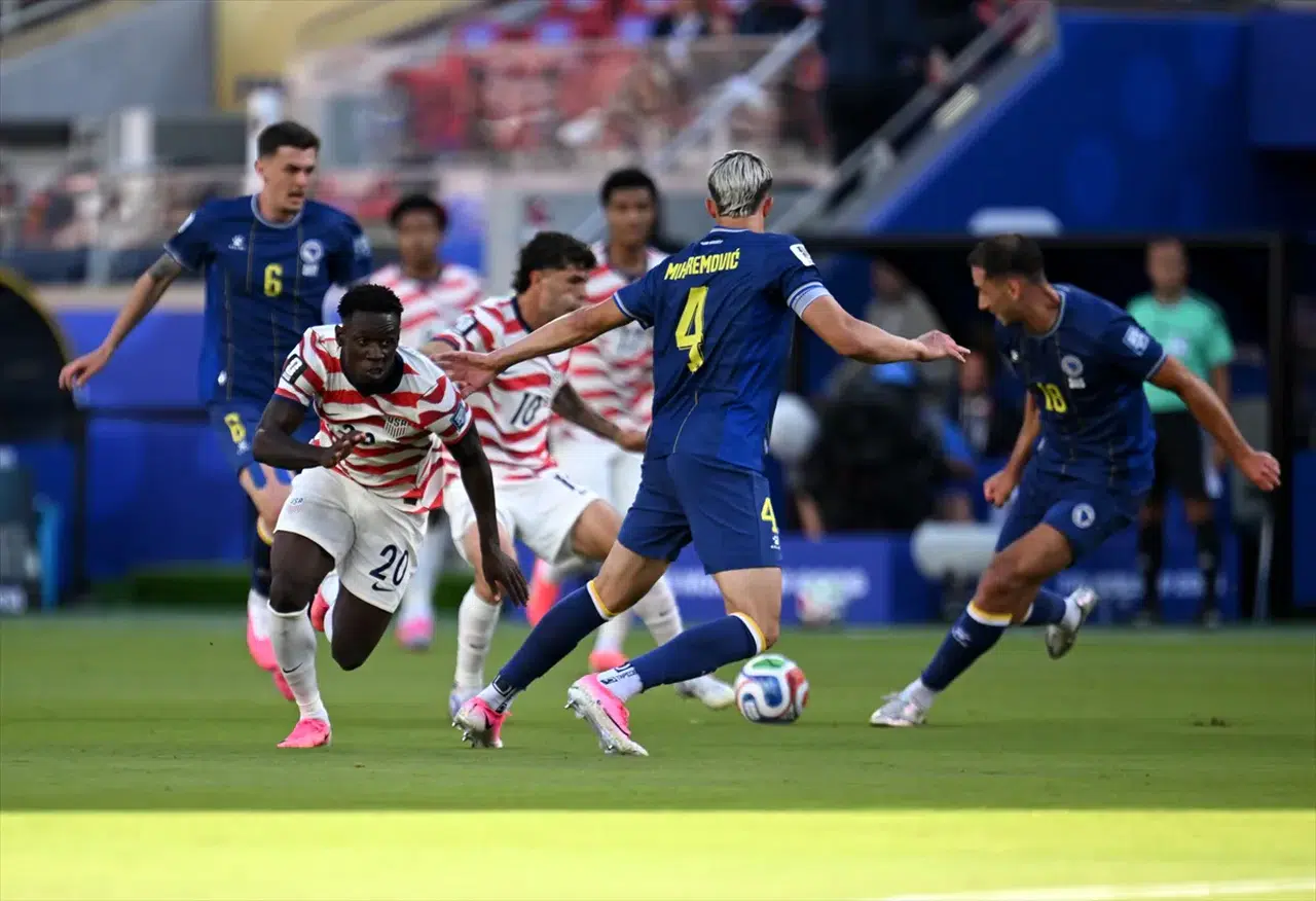 ABD, Bosna Hersek'i 2-0 mağlup ederek Dünya Kupası'nda son 16 turuna yükseldi