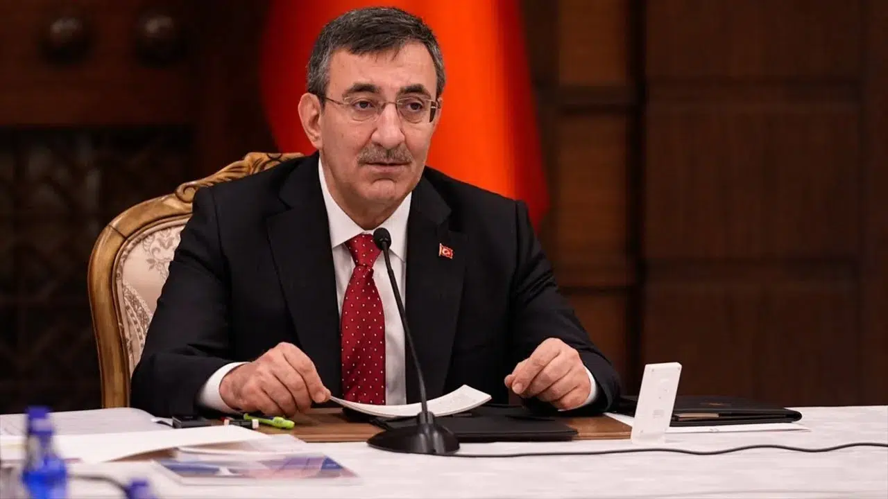 Cumhurbaşkanı Yardımcısı Cevdet Yılmaz, Ali Hamaney'in cenaze töreni için İran'a gidiyor