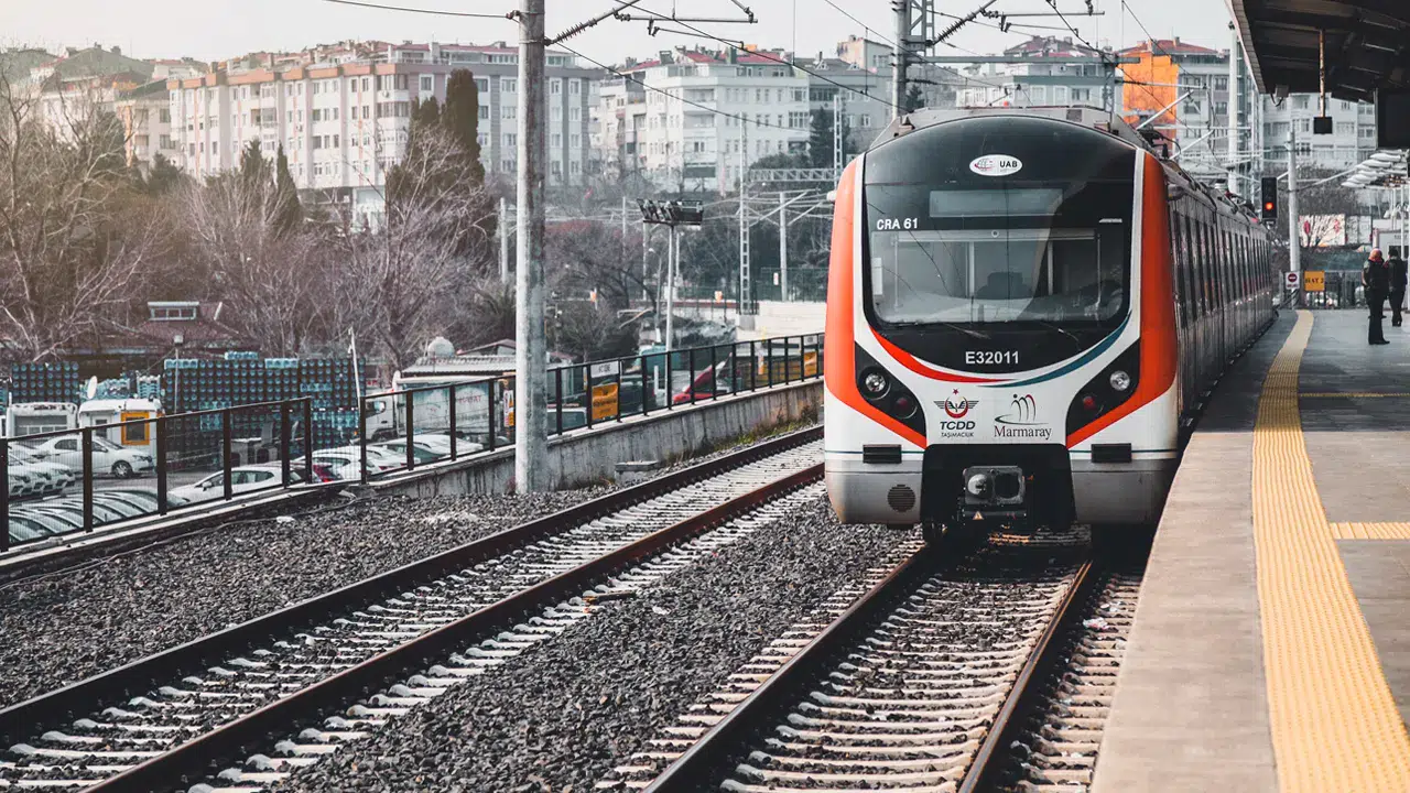 Üç büyükşehirde 15 Temmuz'da raylı sistemler ücretsiz olacak