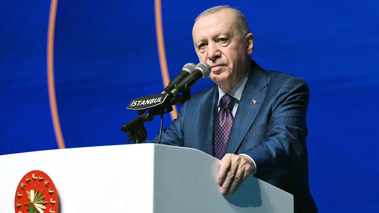 Şehit yakınları ve gazilerin atama töreninde Erdoğan'dan Meclis'teki tarihi uzlaşıya övgü: Son düzlüğü de geçerek bölgemizi huzur ve istikrara kavuşturacağız