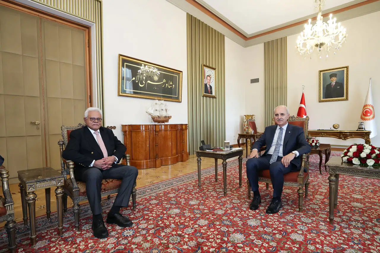 Meclis'te diplomatik temas: Kurtulmuş'un konuğu Pakistan Büyükelçisi oldu