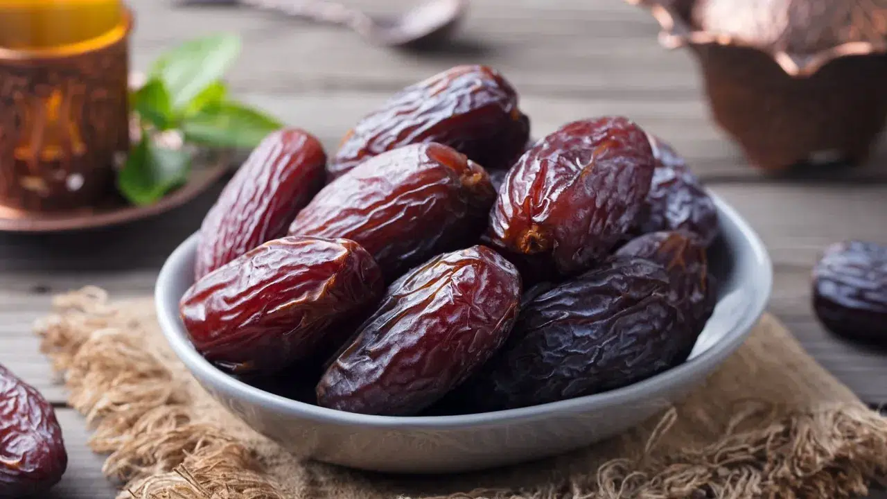 Ramazan öncesi hurma fiyatları rekor kırdı: Kilosu bin lirayı aştı