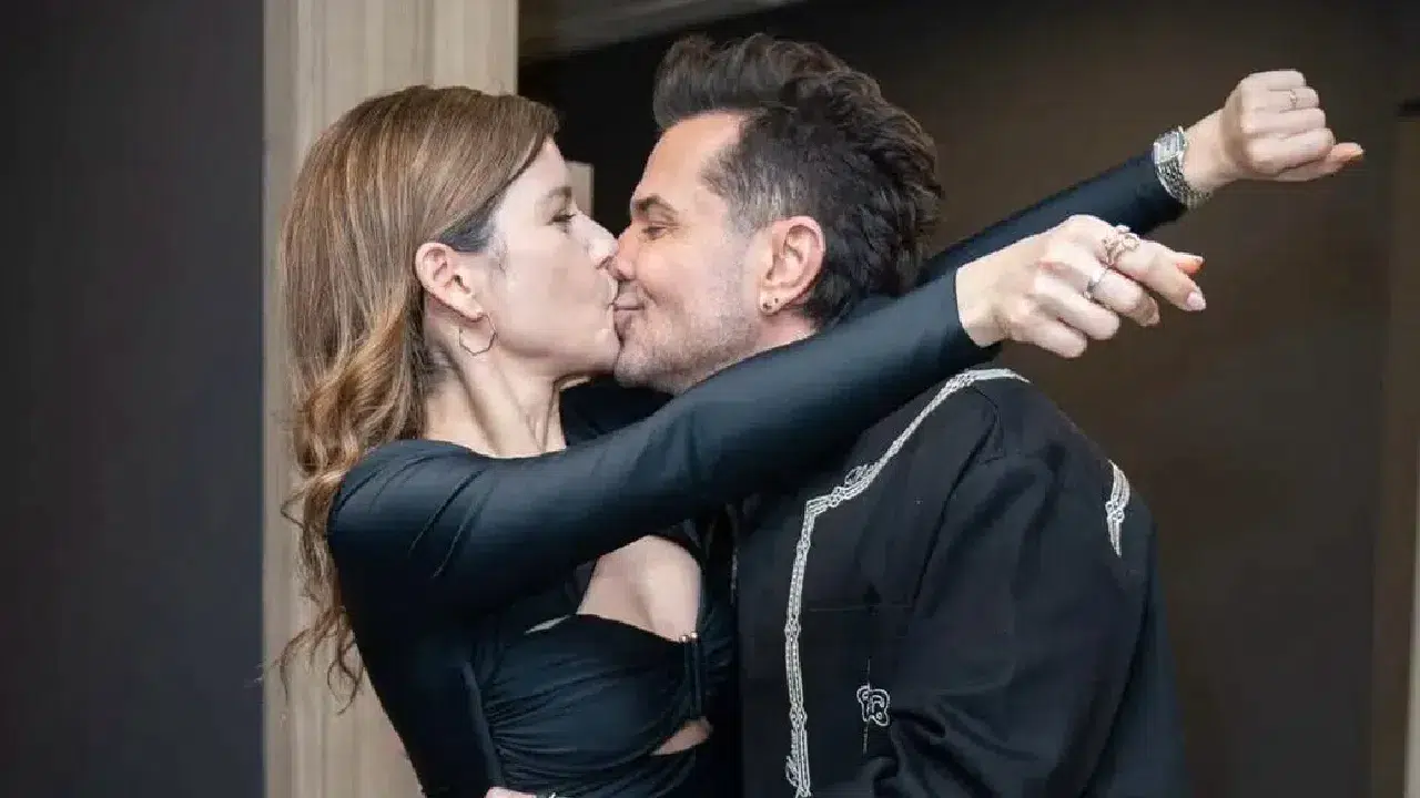 Kenan Doğulu’dan Beren Saat’e Sevgililer Günü mesajı: Dünya seninle daha anlamlı