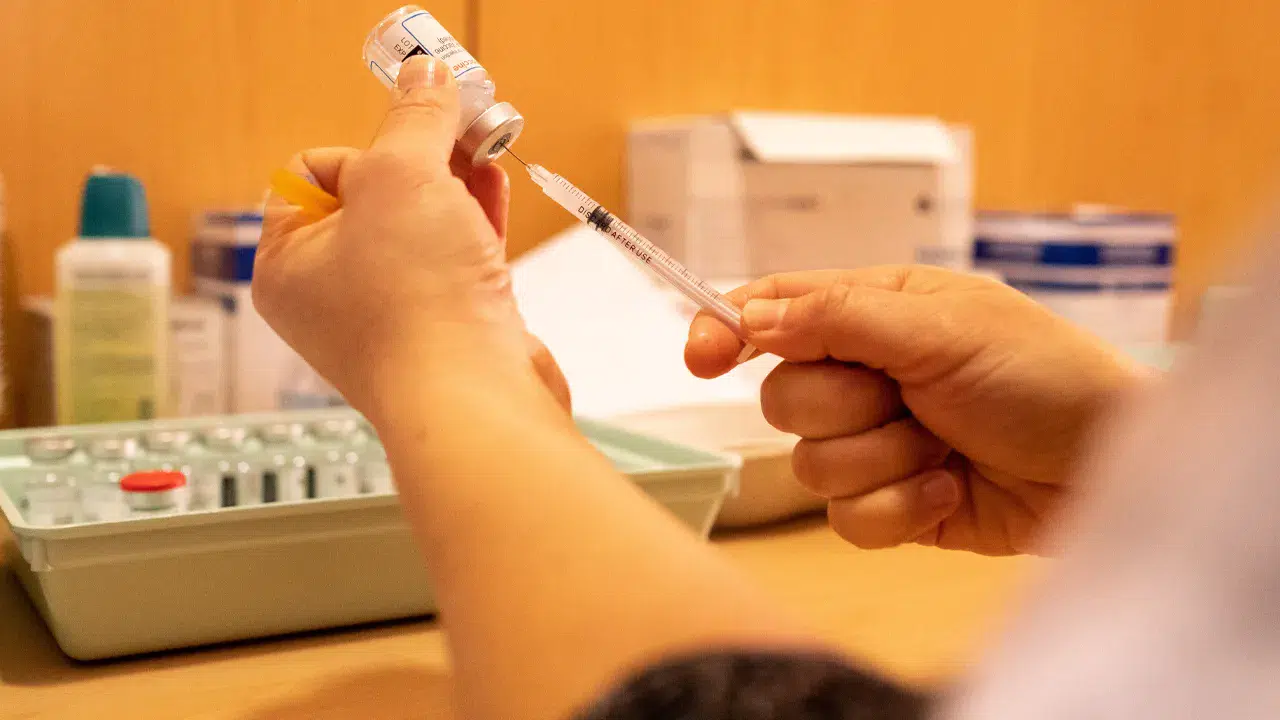 FDA'dan Moderna'nın mRNA grip aşısına ret: "Yeterli veri yok"