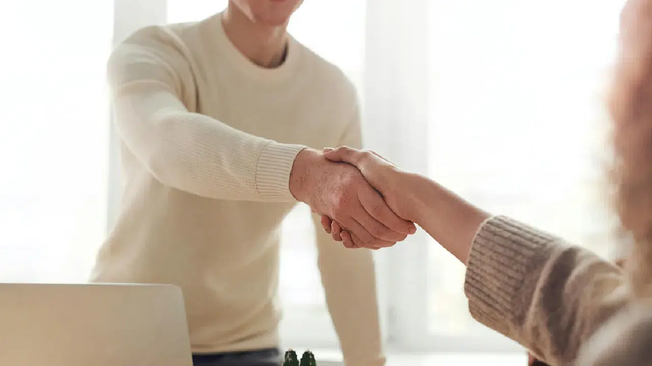 Sürekli teşekkür eden ve özür dileyen insanların ortak özelliği ortaya çıktı