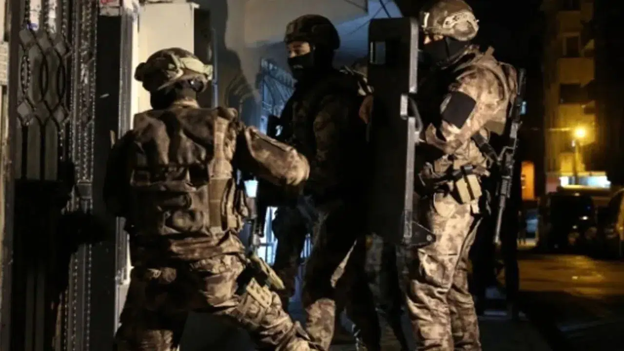 İstanbul merkezli 22 ilde MLKP operasyonu: 96 şüpheli yakalandı