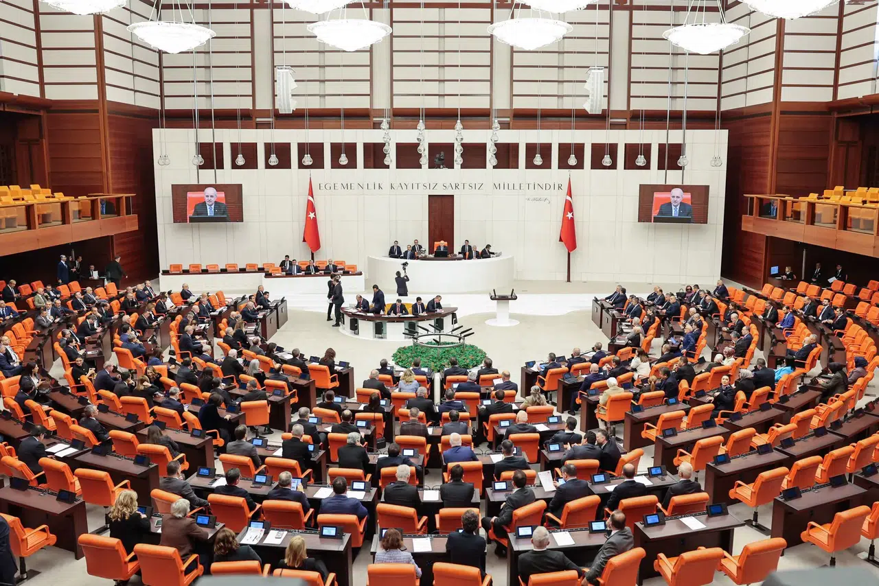 Belediye süreçlerine ilişkin önerge Meclis'te yoklama krizine yol açtı